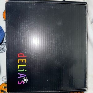 dELiA*s Black velvet mary Jane platforms